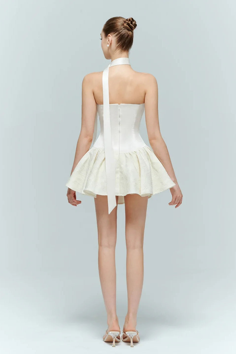 Arles - White - Catwalk Video Arles - White - Catwalk Video