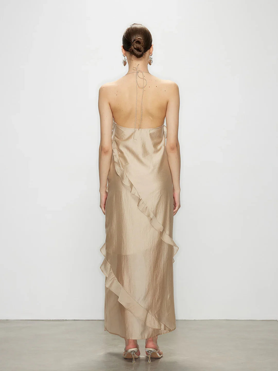 Beige Ruffled Maxi Dress with Layered Ruffles - Wavekiss | Artel Retro 42 Beige Ruffled Maxi Dress with Layered Ruffles - Wavekiss | Artel Retro 42