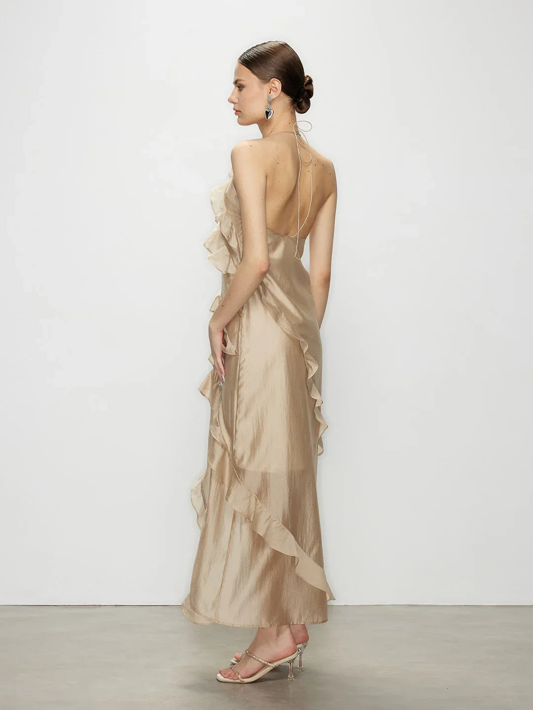 Beige Ruffled Maxi Dress with Layered Ruffles - Wavekiss | Artel Retro 42 Beige Ruffled Maxi Dress with Layered Ruffles - Wavekiss | Artel Retro 42